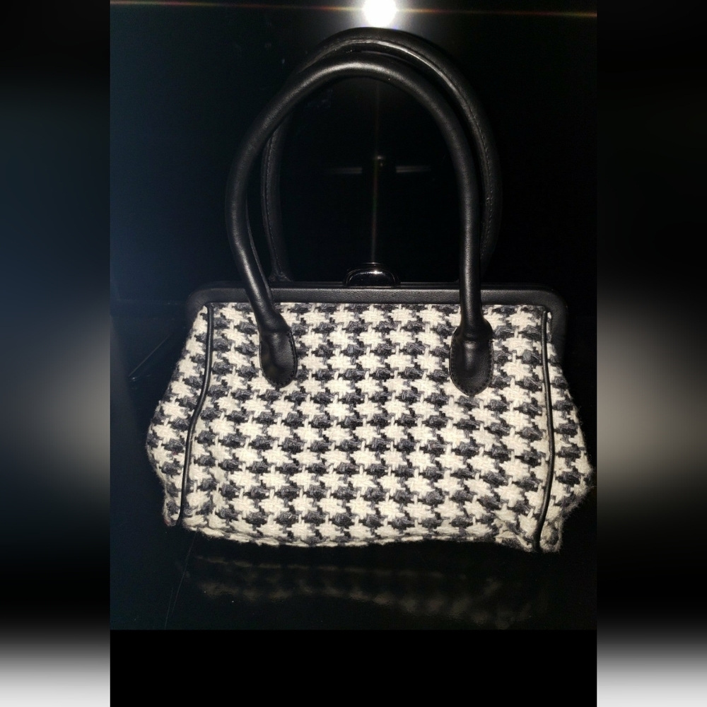 Limited wool purse